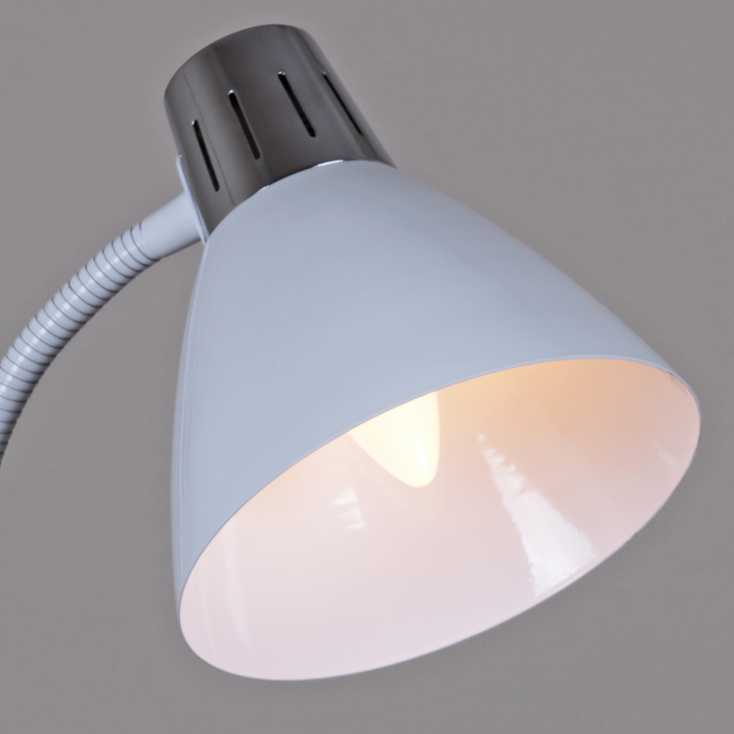 Торшер 03041-0.6-01 WH Е27 40Вт  *1/4