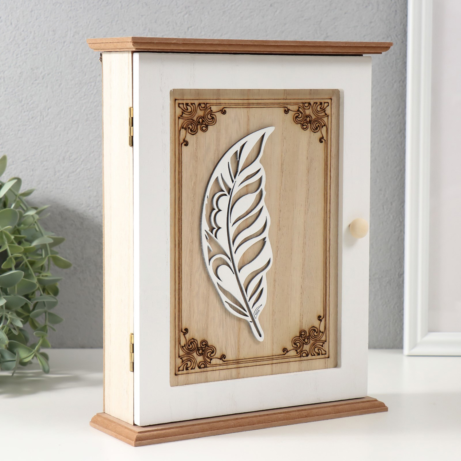 Ключница дерево 6 крючков "Белое пёрышко" 5х20х25,5 см   10534317