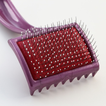 Пуходёрка большая мягкая с каплями, основание 68х48 мм, увеличенное количество зубцов, микс 4582423