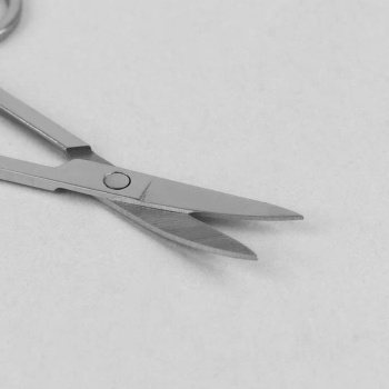 Ножницы для кутикул узкие прямые 9*4см серебр пакет QF